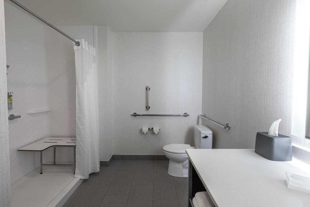 Holiday Inn Greenville - Woodruff Road By Ihg Экстерьер фото